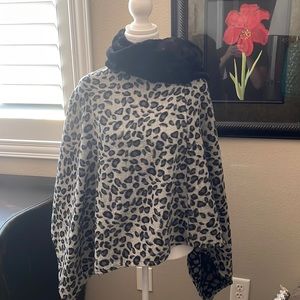 OS Poncho black, silver snow leopard! Will fit anyone!